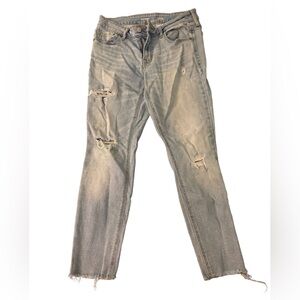 Levi's Women’s Skinny Jeans in Distressed Gray